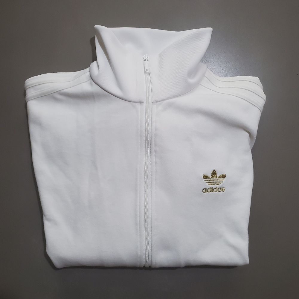 ADIDAS 🔥 Limited edition 🔥 sweatshirt.